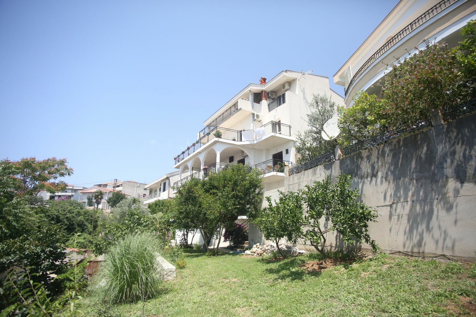 Apartments Cejovic Улцинь Экстерьер фото
